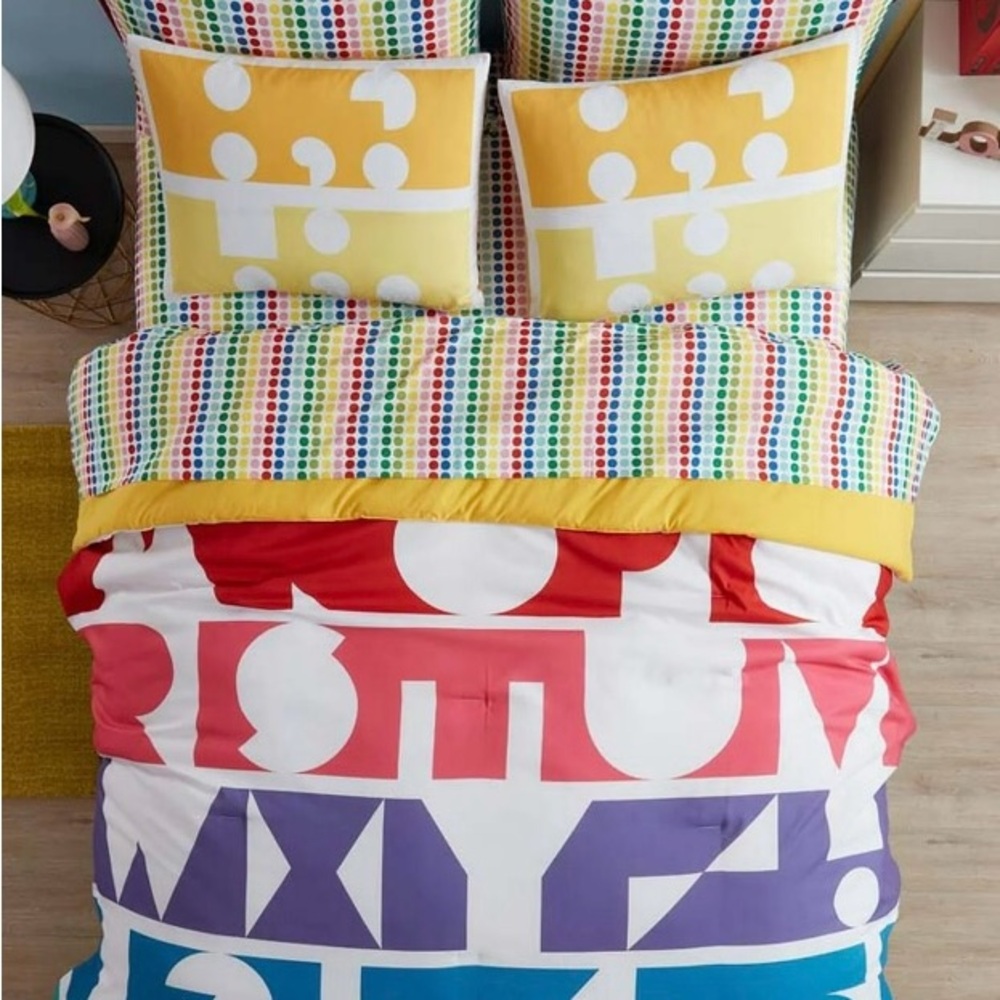 Colorful Alphabet Bedding Set - Picture 4 of 8